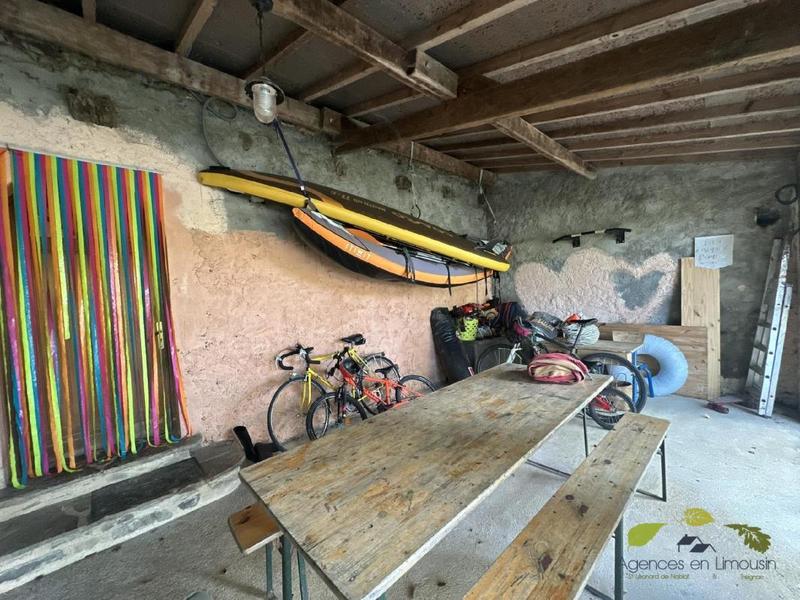 Maison - 225 m² - 8 pièces