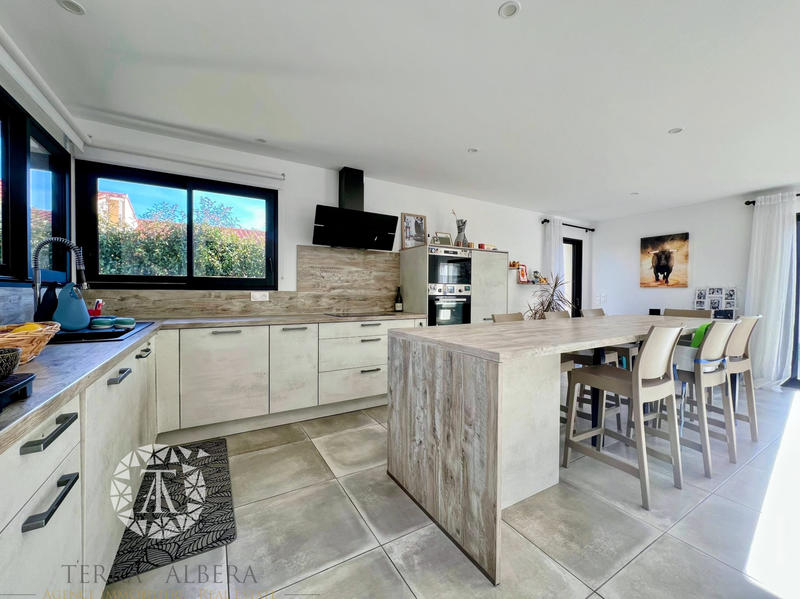 Villa - 123 m² - 4 pièces