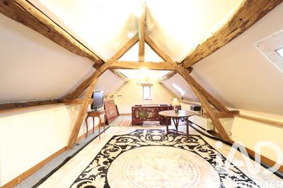 Maison - 310 m² - 12 pièces