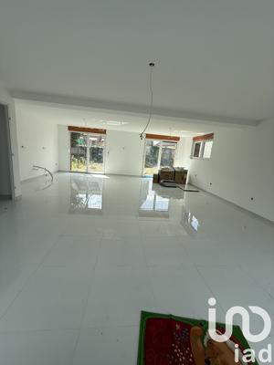 Maison - 112 m² - 6 pièces