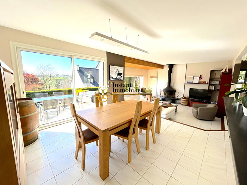 Maison - 174 m² - 6 pièces