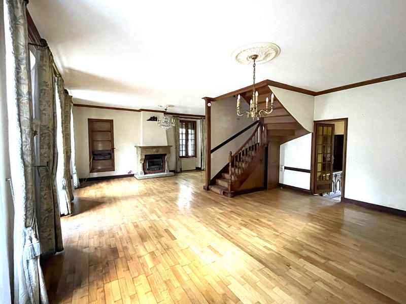 Maison - 160 m² - 7 pièces