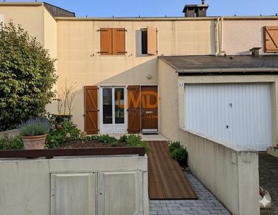 Maison - 102 m² - 4 pièces