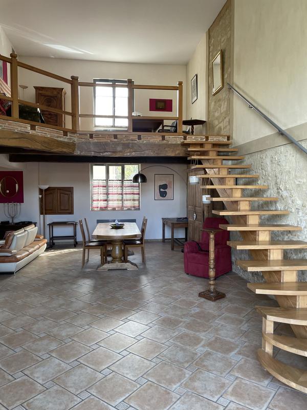 Maison ancienne - 180 m² - 6 pièces
