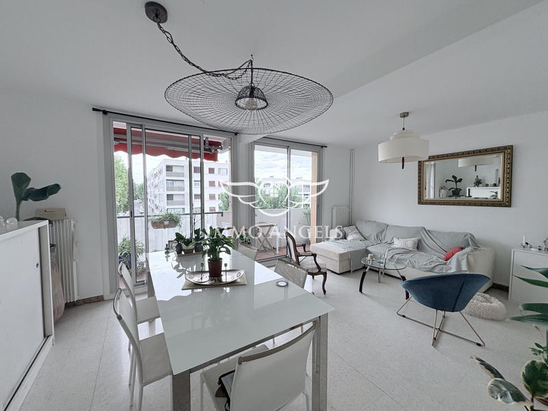 Appartement - 84 m² - 4 pièces