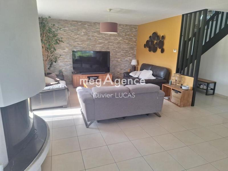 Maison - 182 m² - 6 pièces