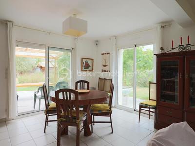 Maison - 100 m² - 6 pièces