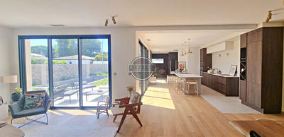 Villa - 160 m² - 5 pièces