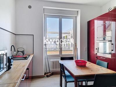 Maison - 140 m² - 7 pièces