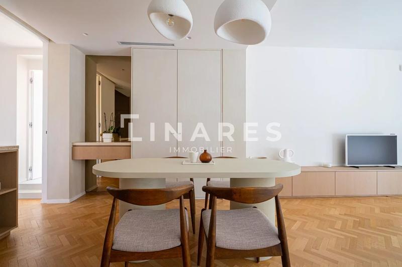 Appartement - 98 m² - 4 pièces