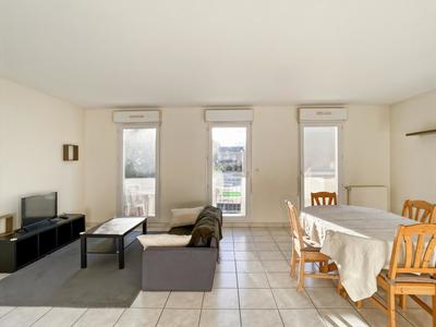 Appartement - 100 m² - 4 pièces