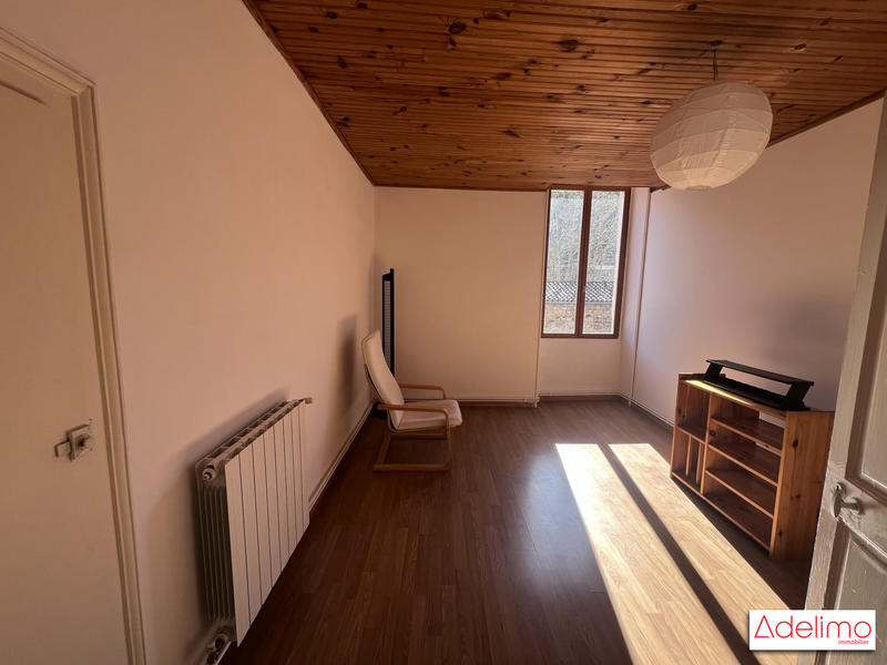 Appartement - 122 m² - 6 pièces