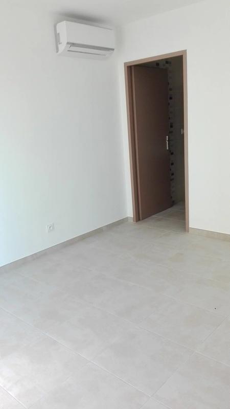 Maison - 274 m² - 12 pièces