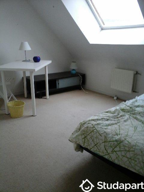 Chambre - 12 m² - 1 pièce