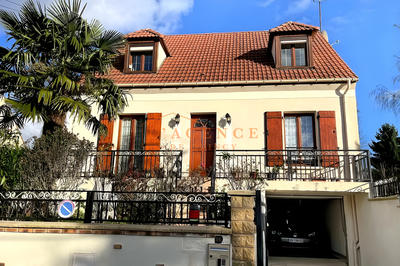 Maison - 112 m² - 6 pièces