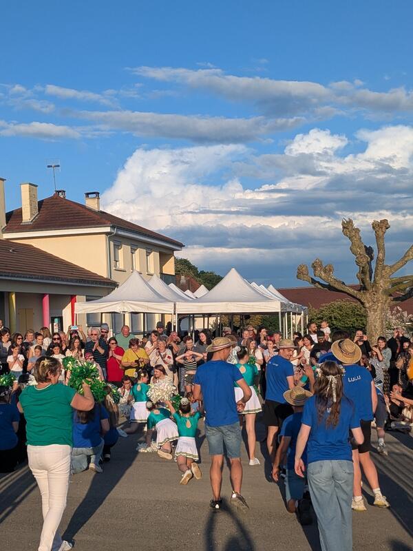 Vide grenier de la fête de villette