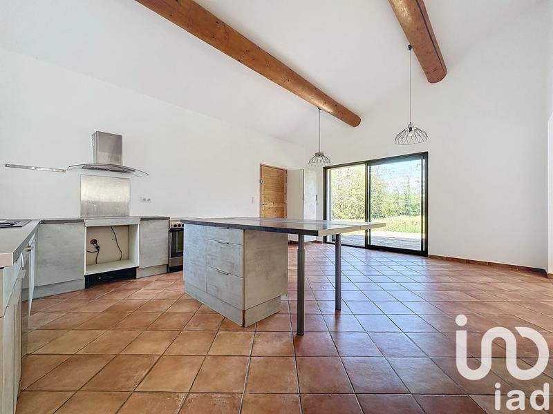 Maison - 211 m² - 7 pièces