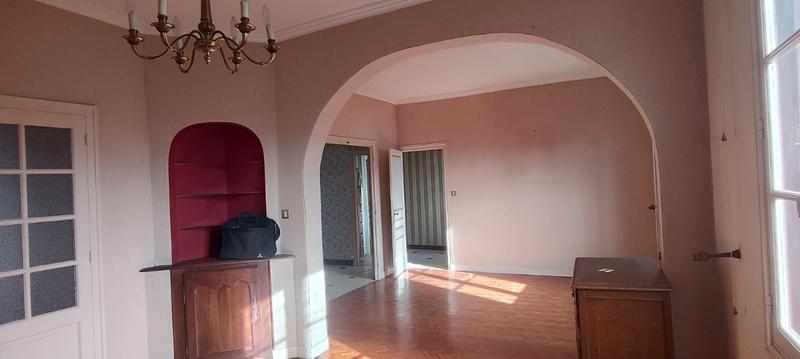 Maison - 180 m² - 6 pièces