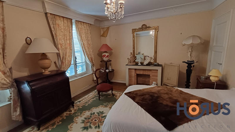 Viager - Maison - 256 m² - 14 pièces