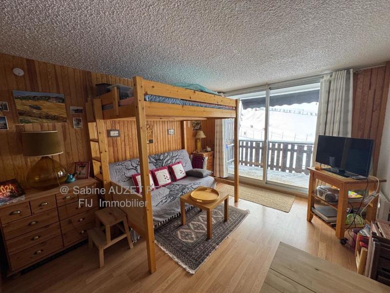 Studio - 30 m² - 1 pièce