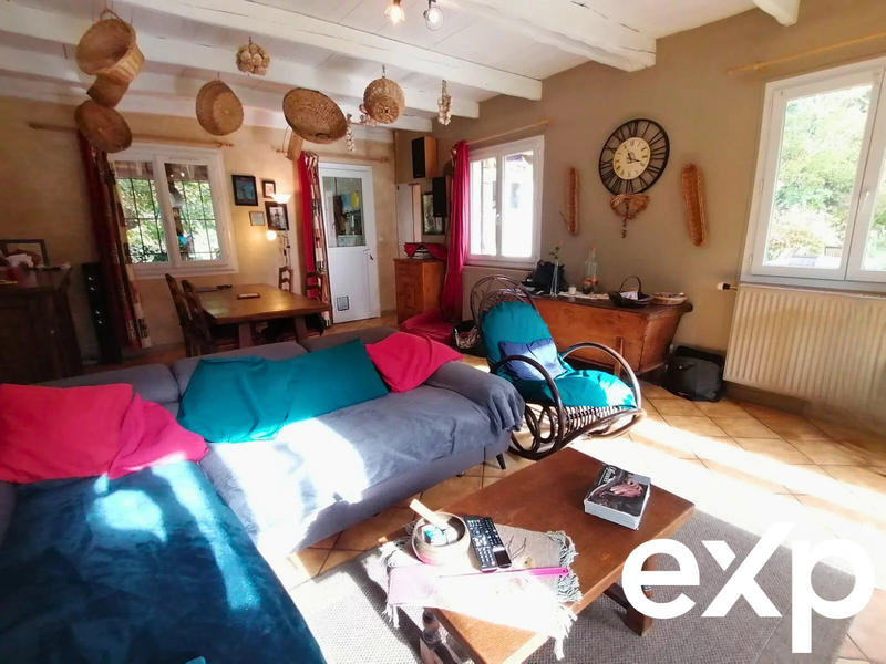 Maison traditionnelle - 112 m² - 6 pièces