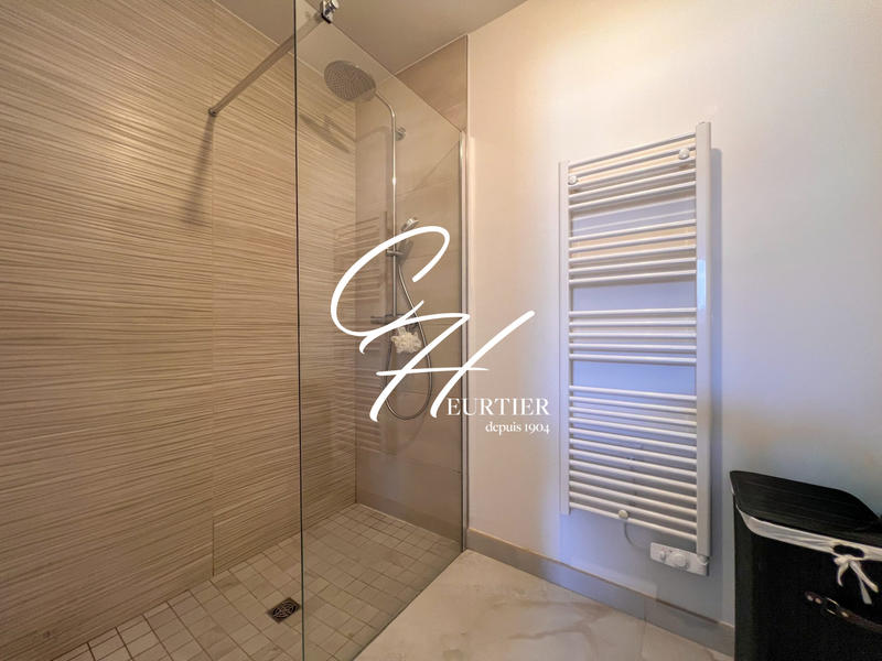 Appartement - 89 m² - 4 pièces