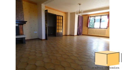 Maison - 203 m² - 5 pièces