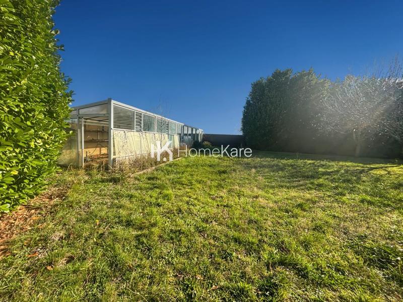 Propriété - 280 m² - 11 pièces