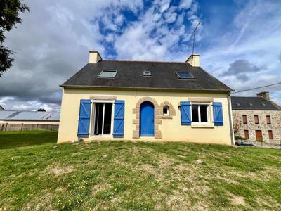 Maison - 95 m² - 5 pièces