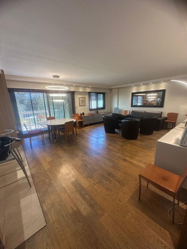 Appartement - 120 m² - 5 pièces