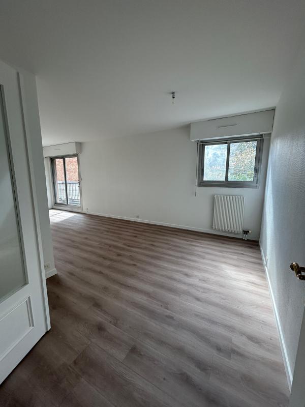 Appartement - 60 m² - 2 pièces