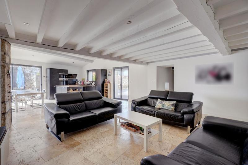 Maison - 222 m² - 5 pièces