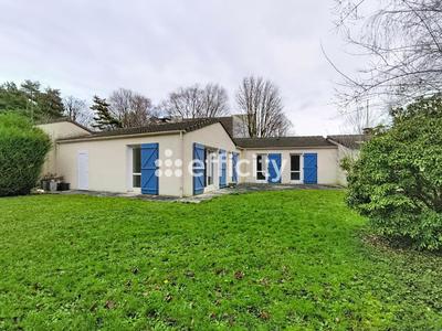 Maison - 94 m² - 4 pièces