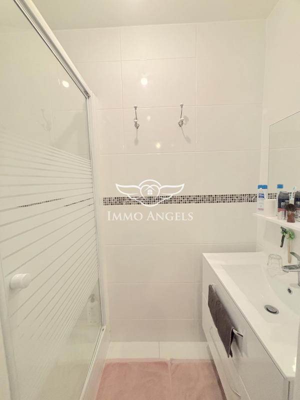 Maison traditionnelle - 107 m² - 4 pièces