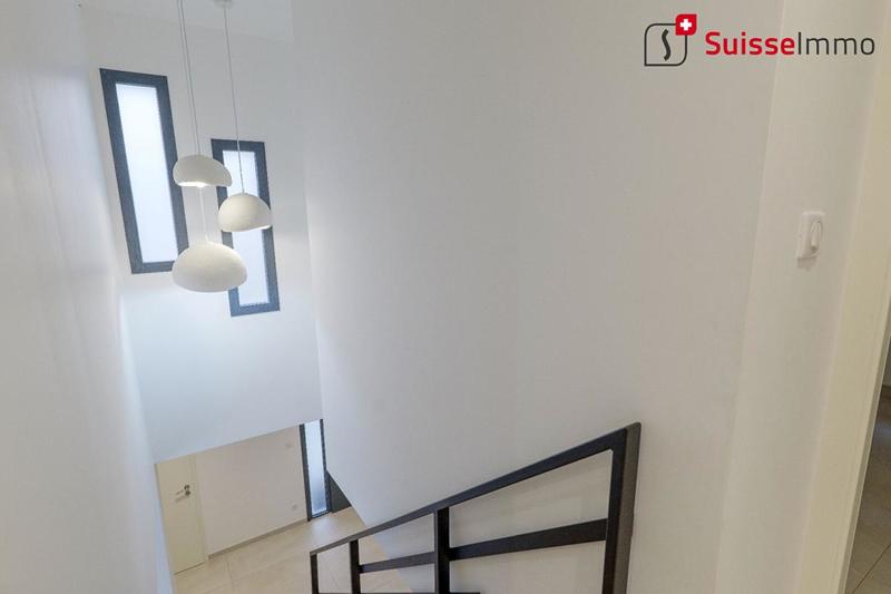 Maison - 170 m² - 6 pièces