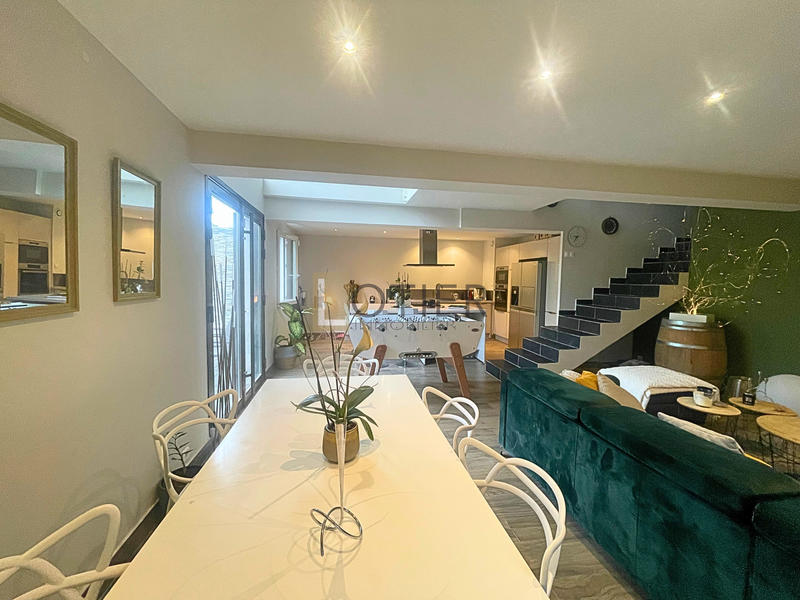 Maison - 105 m² - 5 pièces