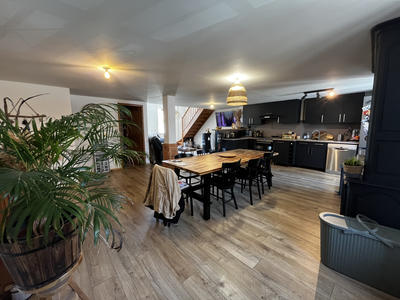 Maison de village - 191 m² - 7 pièces