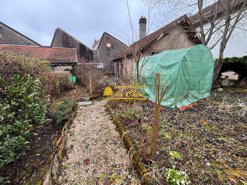 Maison - 200 m² - 9 pièces