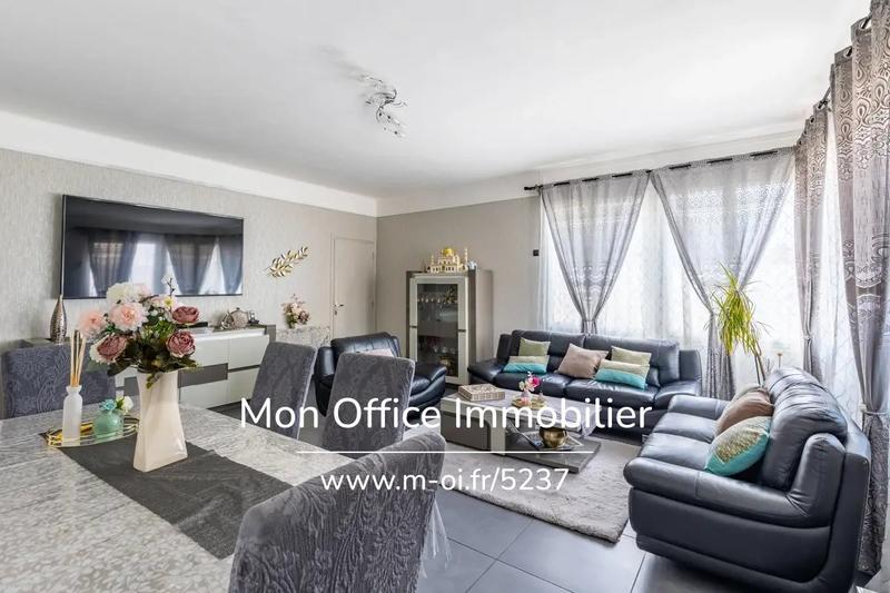 Appartement - 101 m² - 4 pièces