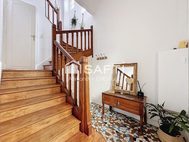 Maison - 189 m² - 6 pièces