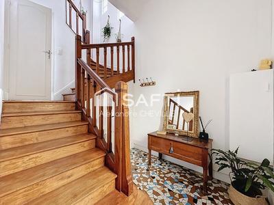 Maison - 189 m² - 6 pièces