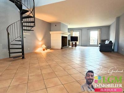 Immeuble - 289 m² - 6 pièces