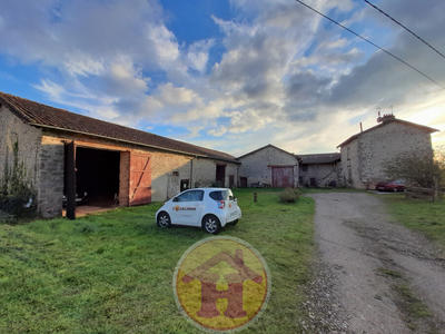 Maison - 94 m² - 6 pièces