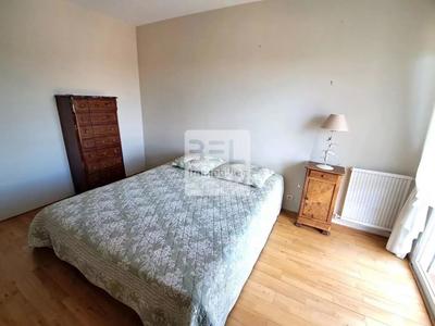 Appartement - 81 m² - 3 pièces