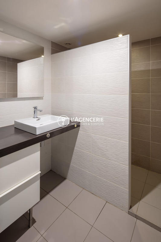 Maison - 190 m² - 6 pièces