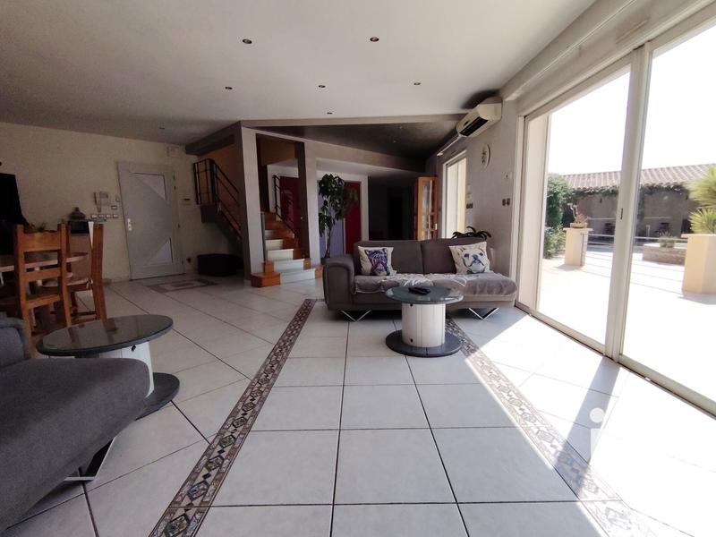 Maison - 237 m² - 5 pièces