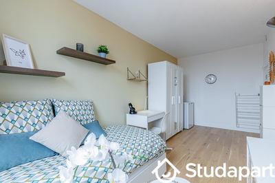 Chambre - 11 m² - 1 pièce