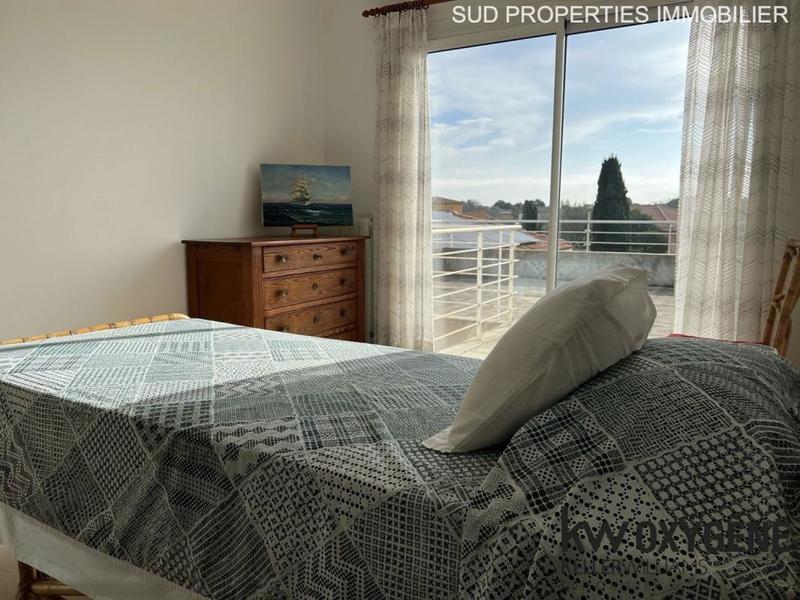 Maison - 216 m² - 6 pièces