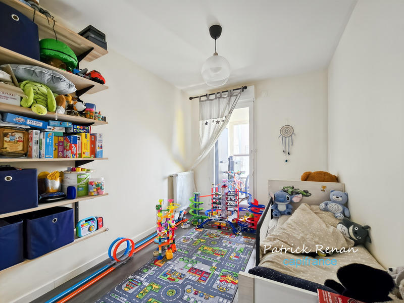 Appartement - 80 m² - 4 pièces