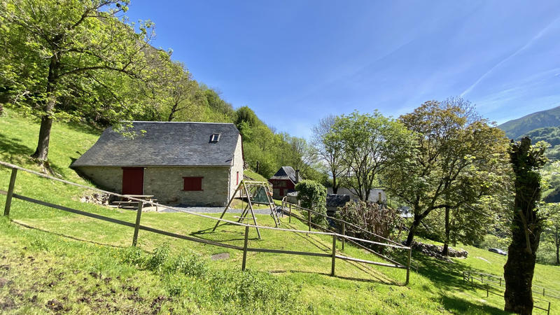 Maison - 223 m² - 8 pièces